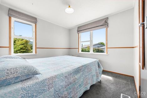 Photo of property in 31 Dunns Street, Silverstream, Upper Hutt, 5019
