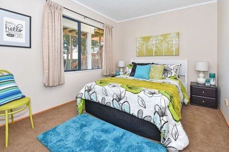 Photo of property in 15 Stevenson Road, Clarks Beach, 2122