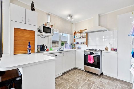 Photo of property in 14 Donald Street, Regent, Whangarei, 0112