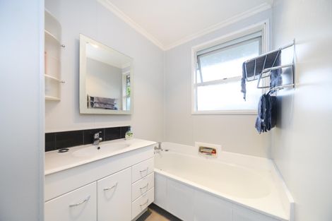 Photo of property in 5/132 Heretaunga Street, Palmerston North, 4414