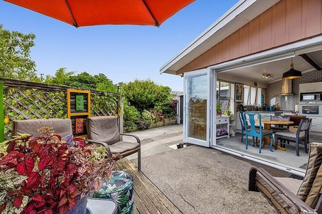 Photo of property in 26 High Street East, Waitara, 4320