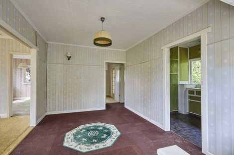 Photo of property in 37 Kopiko Road, Titirangi, Auckland, 0604