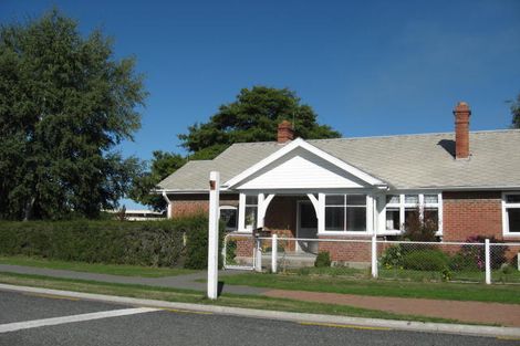 Photo of property in 28 Selwyn Street, Leeston, 7632