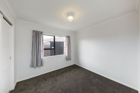 Photo of property in 20 Colonial Place, Kelvin Grove, Palmerston North, 4414