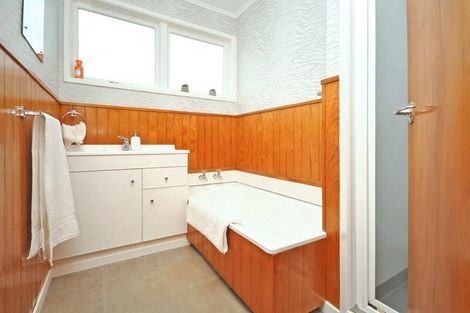 Photo of property in 19 Matama Road, Glen Eden, Auckland, 0602