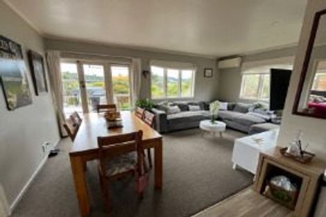 Photo of property in 42a Hammond Avenue, Hatfields Beach, Orewa, 0931
