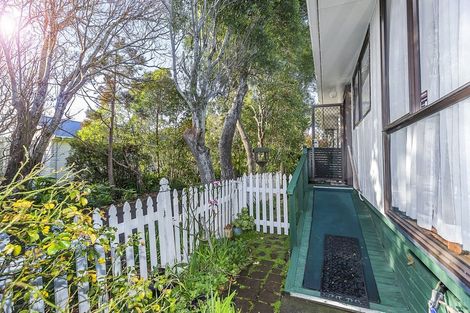 Photo of property in 7a Whitehouse Road, Titahi Bay, Porirua, 5022