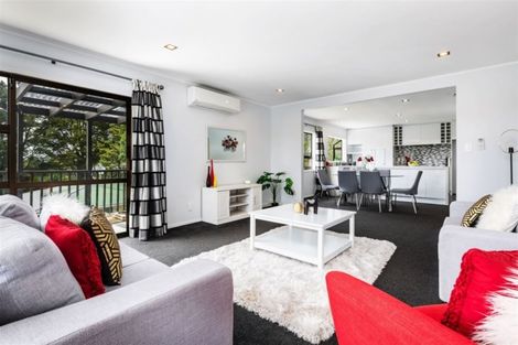 Photo of property in 13 Chrome Place, Henderson, Auckland, 0612