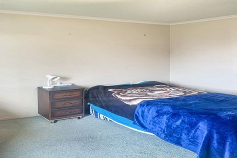 Photo of property in 2 Mccallum Street, Dannevirke, 4930
