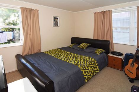 Photo of property in 24 Fergusson Street, Solway, Masterton, 5810