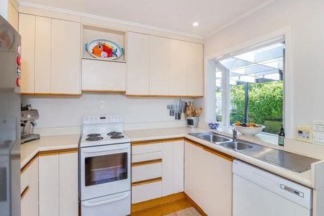 Photo of property in 24 Pempsey Street, Silverstream, Upper Hutt, 5019