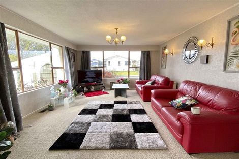 Photo of property in 33 Kildare Drive, Waikiwi, Invercargill, 9810