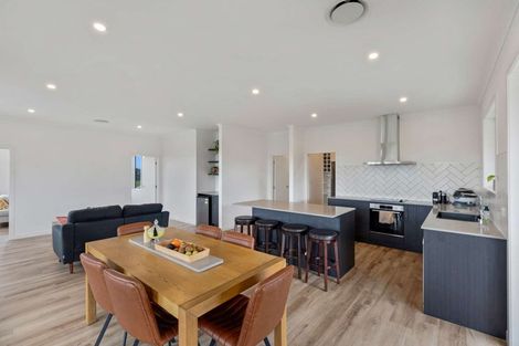 Photo of property in 5 Whangapouri Road, Karaka, Drury, 2578