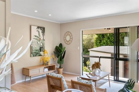 Photo of property in 90 Esmeralda Street, Welcome Bay, Tauranga, 3112