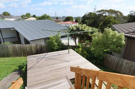 Photo of property in 6 Longview Rise, Massey, Auckland, 0614