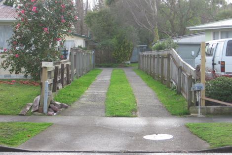 Photo of property in 27 Ruamahanga Crescent, Terrace End, Palmerston North, 4410