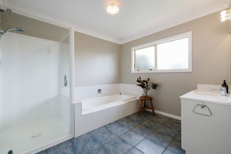 Photo of property in 181 Thornton Road, Cambridge, 3434