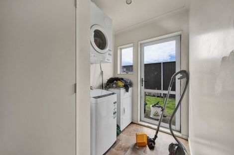 Photo of property in 5 Warwick Road, Stratford, 4332