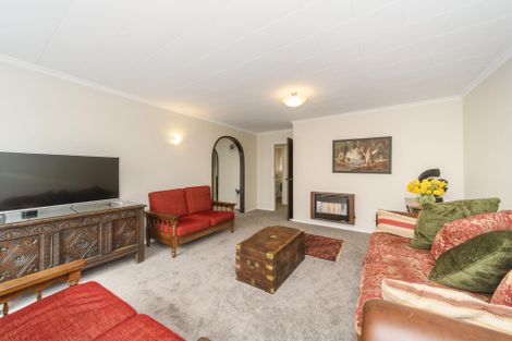 Photo of property in 26 Erin Street, Hokowhitu, Palmerston North, 4410