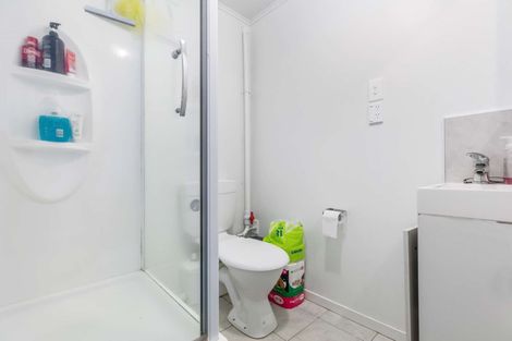 Photo of property in 1/10 Bishop Street, Green Bay, Auckland, 0604