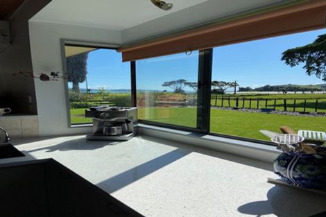 Photo of property in 1479 Clevedon Kawakawa Road, Kawakawa Bay, Papakura, 2585