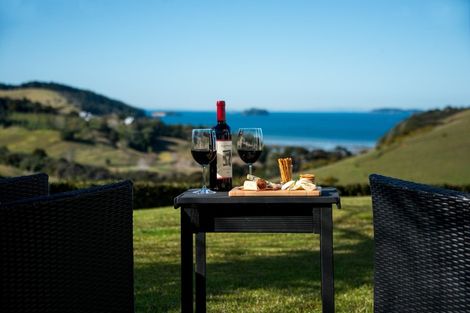 Photo of property in 378 Whitmore Road, Tawharanui Peninsula, Warkworth, 0986