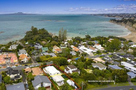 Photo of property in 1/949 Beach Road, Torbay, Auckland, 0630