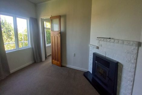 Photo of property in 21 Enfield Road, Hospital Hill, Napier, 4110