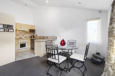 Photo of property in 2 Ali Place, Ranui, Auckland, 0612