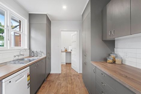 Photo of property in 4 Allison Place, Shirley, Christchurch, 8013