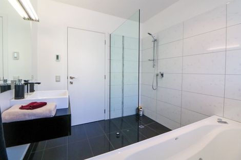 Photo of property in 92 Douglas Street, Highfield, Timaru, 7910