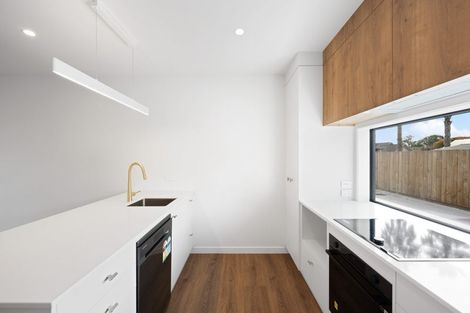 Photo of property in 2/13 Pulham Crescent, Queenwood, Hamilton, 3210