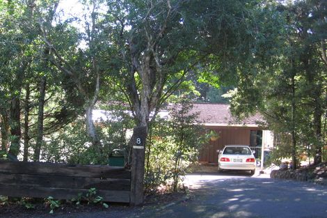 Photo of property in 8 Kopiko Road, Titirangi, Auckland, 0604