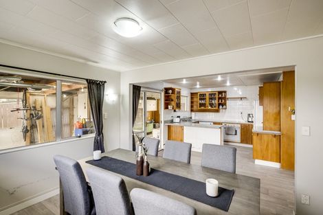 Photo of property in 43 Lanark Place, Tamatea, Napier, 4112