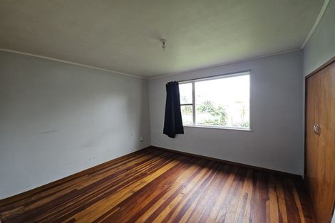 Photo of property in 106 Universal Drive, Henderson, Auckland, 0610