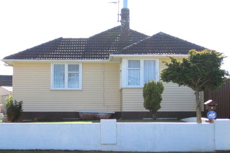 Photo of property in 2 Old Wairoa Road, Papakura, 2110