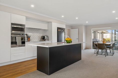 Photo of property in 6 Wahaika Way, Papamoa Beach, Papamoa, 3118