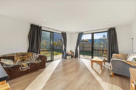 Photo of property in 3 Pennycook Place, Lake Hawea, Wanaka, 9382