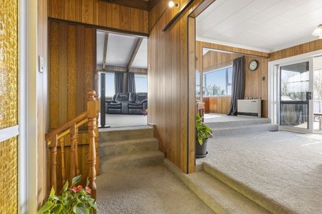 Photo of property in 41 Discovery Place, Marfell, New Plymouth, 4310