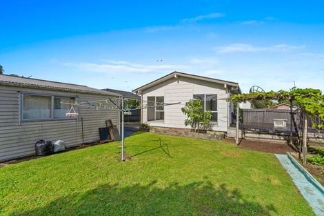Photo of property in 19 Casuarina Road, Half Moon Bay, Auckland, 2012