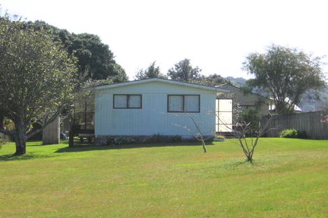 Photo of property in 3 Rees Avenue, Cooks Beach, Whitianga, 3591