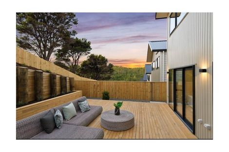 Photo of property in 39 Pacific Heights Road, Orewa, 0931