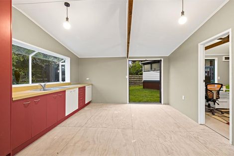 Photo of property in 8 Frostbite Place, Ranui, Auckland, 0612