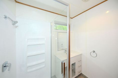 Photo of property in 497 Avonhead Road, Avonhead, Christchurch, 8042