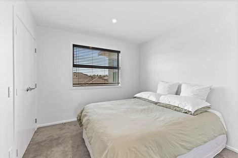 Photo of property in 13a Heta Road, Highlands Park, New Plymouth, 4312