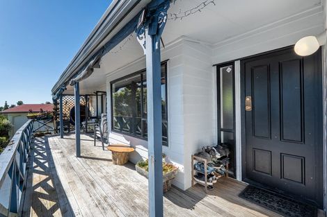 Photo of property in 14 Emery Grove, Bayview, Auckland, 0629