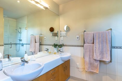 Photo of property in 30 Whitby Road, Britannia Heights, Nelson, 7010