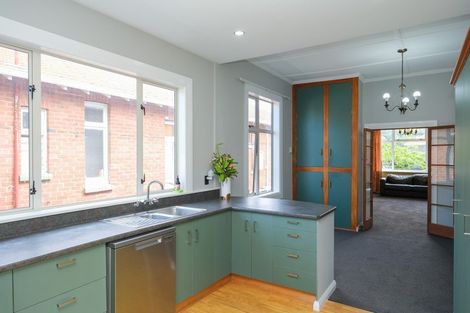 Photo of property in 21 West Avenue, Saint Clair, Dunedin, 9012