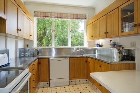 Photo of property in 142 Eglinton Road, Mornington, Dunedin, 9011