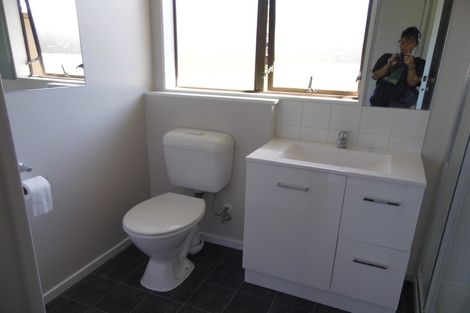 Photo of property in 1 Edgware Road, West Harbour, Auckland, 0618